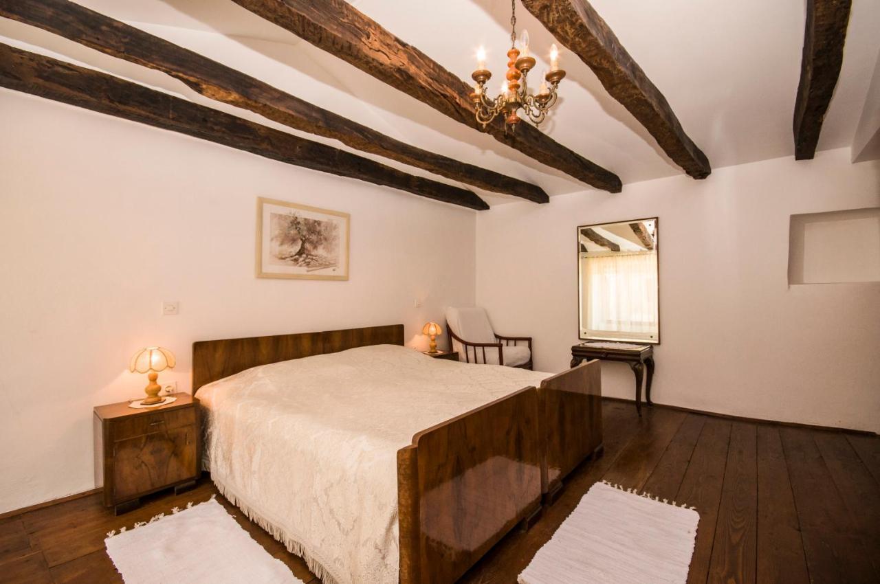 פאזין Holiday Home Trostova Kuca מראה חיצוני תמונה